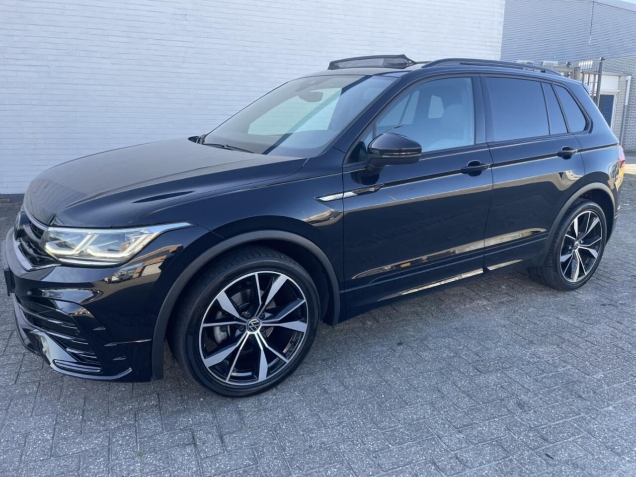 Volkswagen TIGUAN 1.5 TSI 3X R-Line Black *IQ Light* PANO