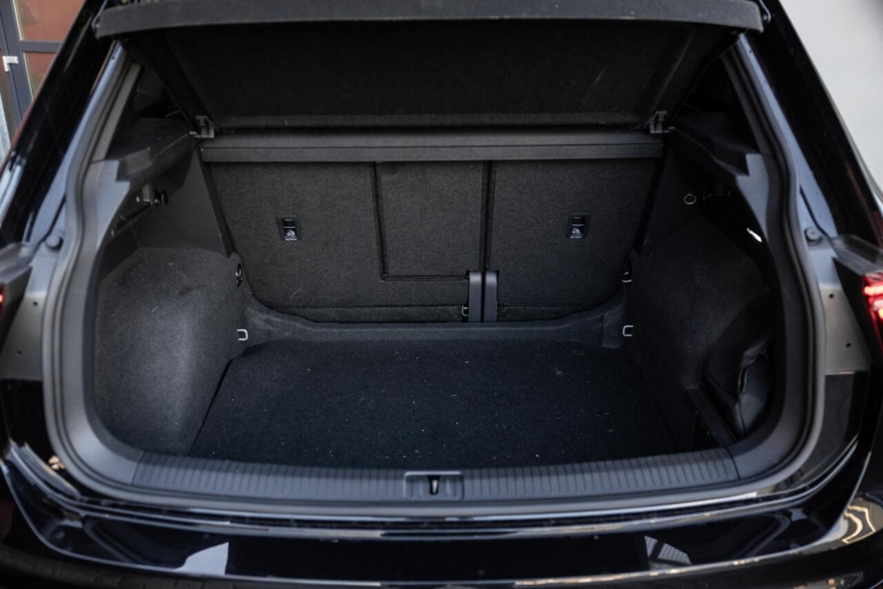 Volkswagen TIGUAN 2.0 TSI R | 360 | Akrapovic | Pano | Stoelverwarming