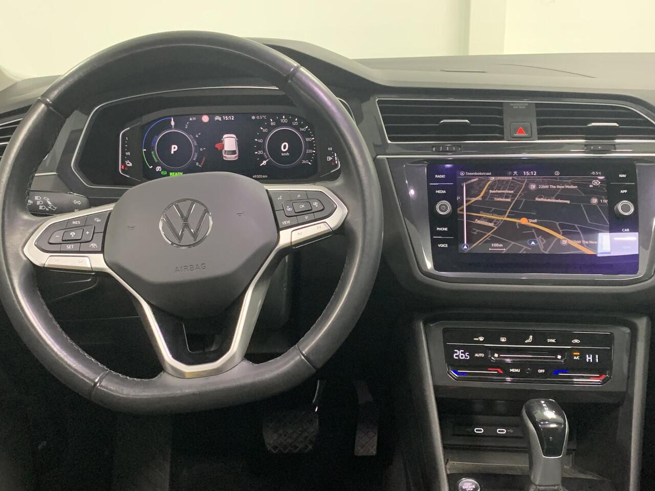 Volkswagen TIGUAN 1.4 TSI eHybrid Business+ SOH 96,8% | PANORAMADAK | NAVIGATIE | ACHTERUITRIJCAMERA