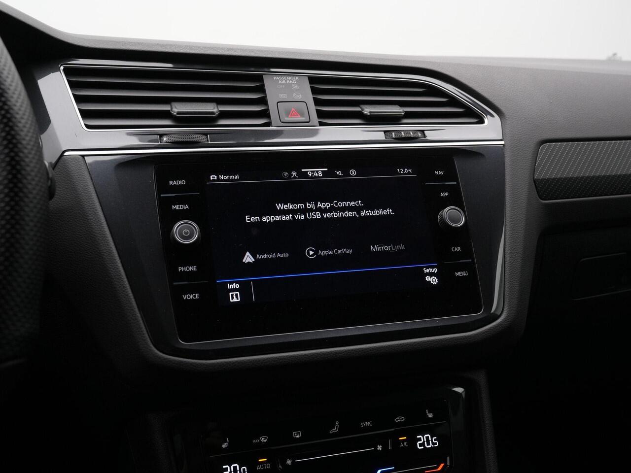 Volkswagen TIGUAN 1.4 TSI eHybrid 245 pk R-Line Business | Panoramadak | Trekhaak | Adaptief onderstel | IQ Light | Stuur-/stoelverwarming