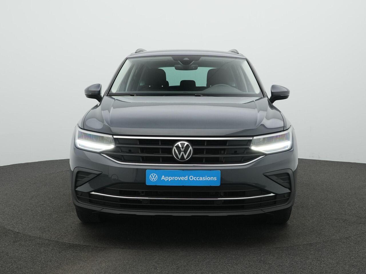 Volkswagen TIGUAN 1.4 TSI eHybrid 245 pk Life Business | Stuur-/stoelverwarming | Achteruitrijcamera | Adaptive Cruise | Navigatie