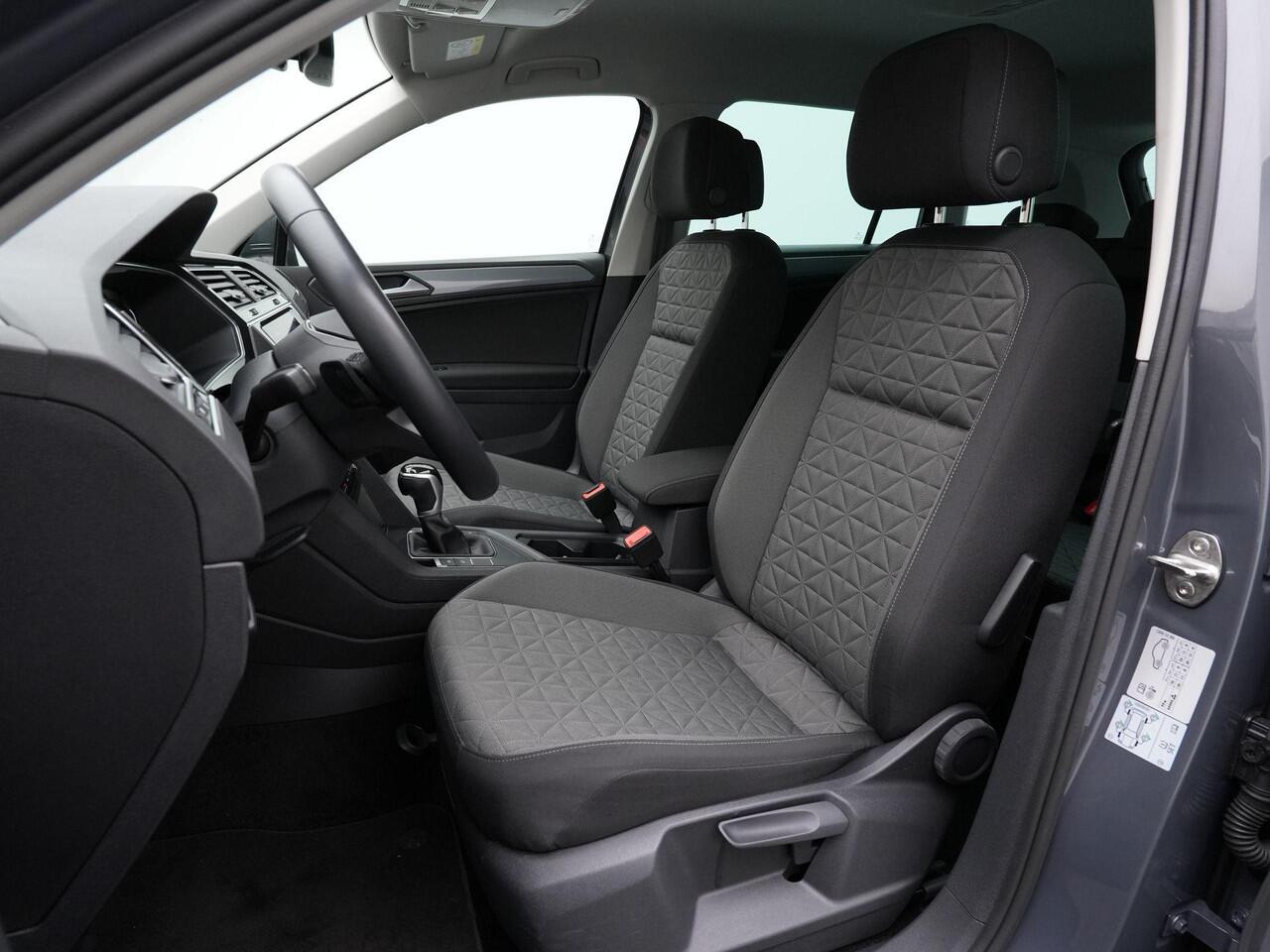 Volkswagen TIGUAN 1.4 TSI eHybrid 245 pk Life Business | Stuur-/stoelverwarming | Achteruitrijcamera | Adaptive Cruise | Navigatie