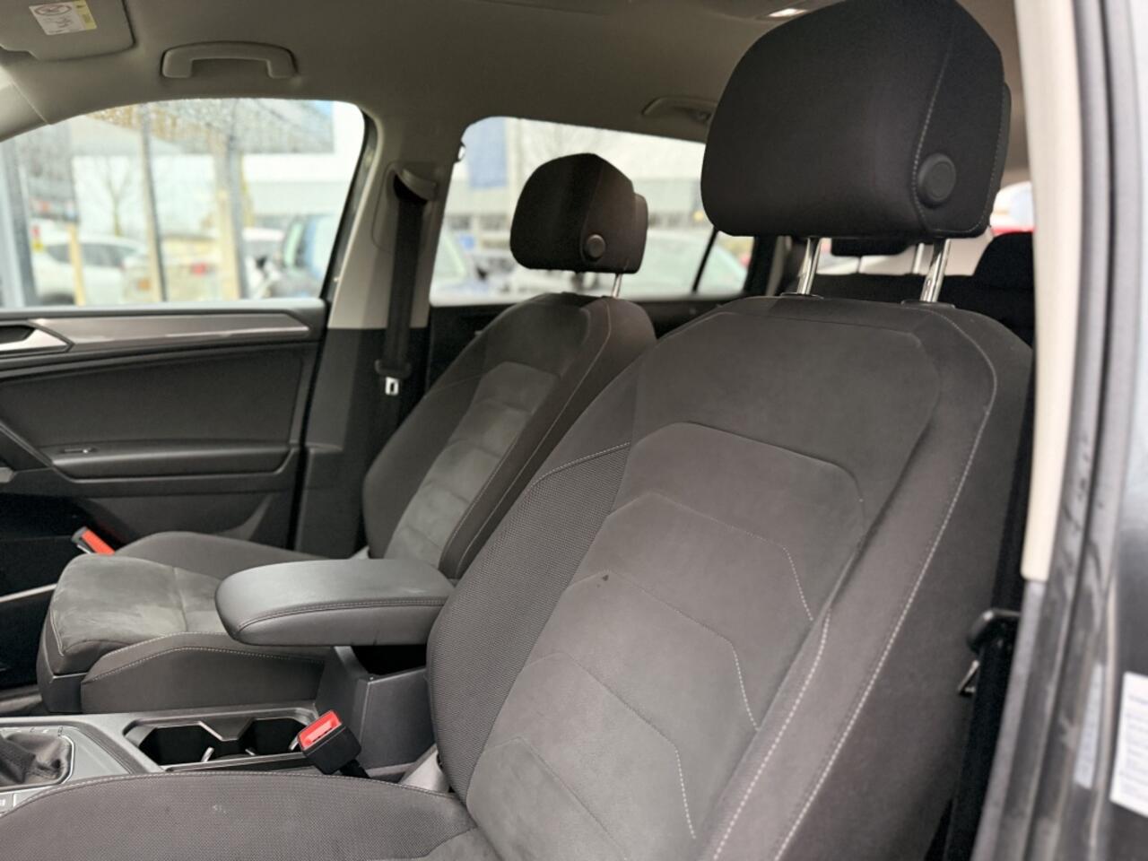 Volkswagen TIGUAN Allspace 1.5 TSI Life Business | Virtual Cockpit | Trekhaak | Navigatie