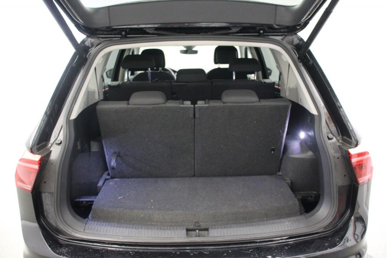 Volkswagen TIGUAN 1.5 TSI Elegance 7 Persoons Automaat - Digitaal Cockpit, Carplay, Navi, Cruise, Stoelverw.