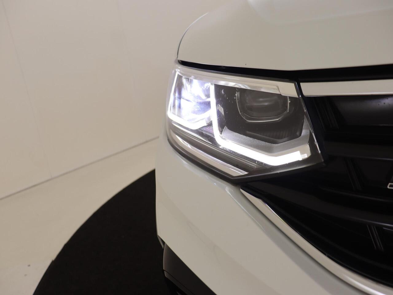 Volkswagen TIGUAN 1.4 TSI eHybrid R-Line Business | Panoramadak | 360 camera | Black style | Adaptieve demping | Lederen bekleding | LED matrix verlichting | Keyless | Dodehoek detectie | Adaptieve cruise control |