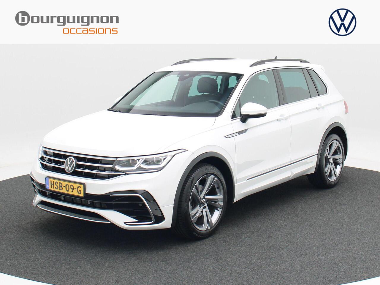 Volkswagen TIGUAN 1.5 TSi 150 Pk Automaat R-Line | Adaptive Cruise | Climate Control | Navigatie | Camera | Carplay | 19 Inch | 17.821 Km!!