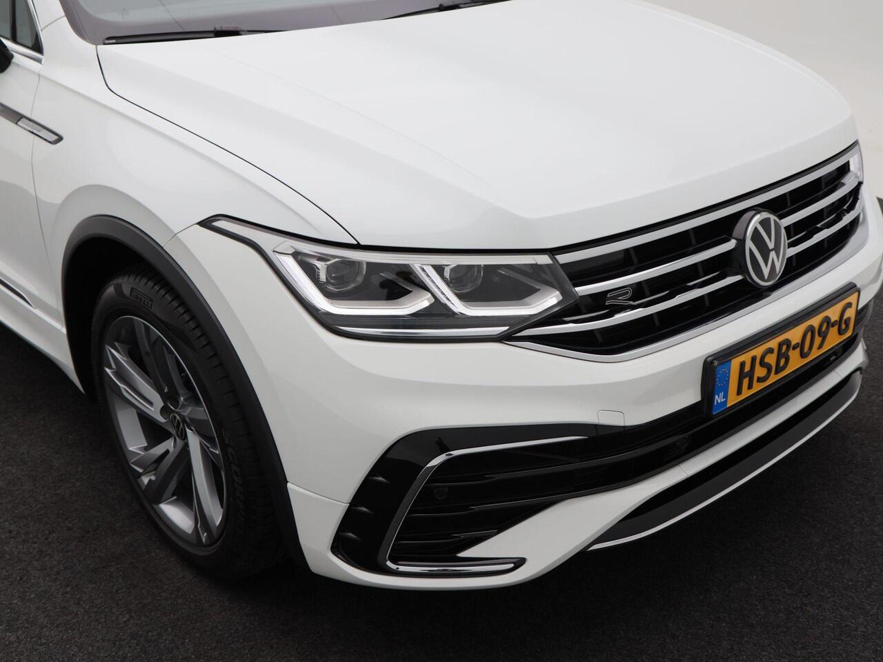 Volkswagen TIGUAN 1.5 TSi 150 Pk Automaat R-Line | Adaptive Cruise | Climate Control | Navigatie | Camera | Carplay | 19 Inch | 17.821 Km!!