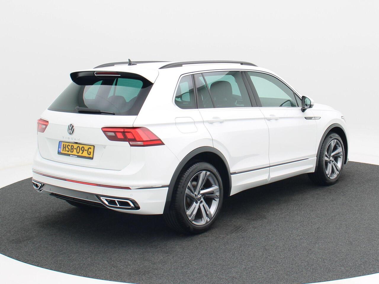 Volkswagen TIGUAN 1.5 TSi 150 Pk Automaat R-Line | Adaptive Cruise | Climate Control | Navigatie | Camera | Carplay | 19 Inch | 17.821 Km!!