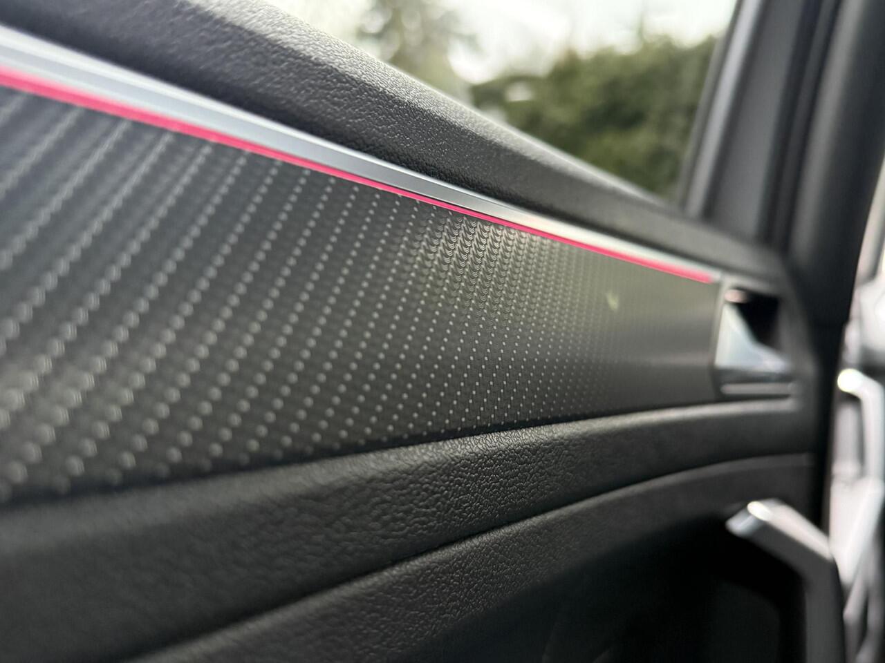 Volkswagen TIGUAN 1.5 eTSI R-Line Edition l Pano l Harman Kardon l Stoelverwarming l Adpt Cruise l Black Pakket