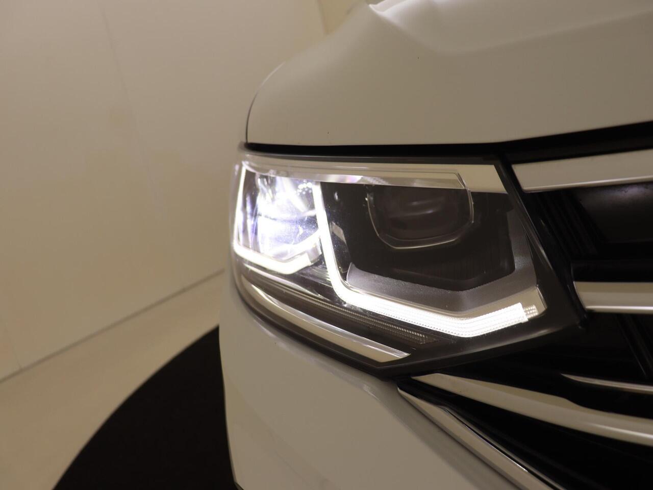 Volkswagen TIGUAN 1.4 TSI eHybrid R-Line Business | SoH 100% | Achteruitrijcamera | Adaptieve cruise control | 3-zone airco | Dodehoek detectie | Keyless | CarPlay | Parkeerassistent | Digital cockpit |