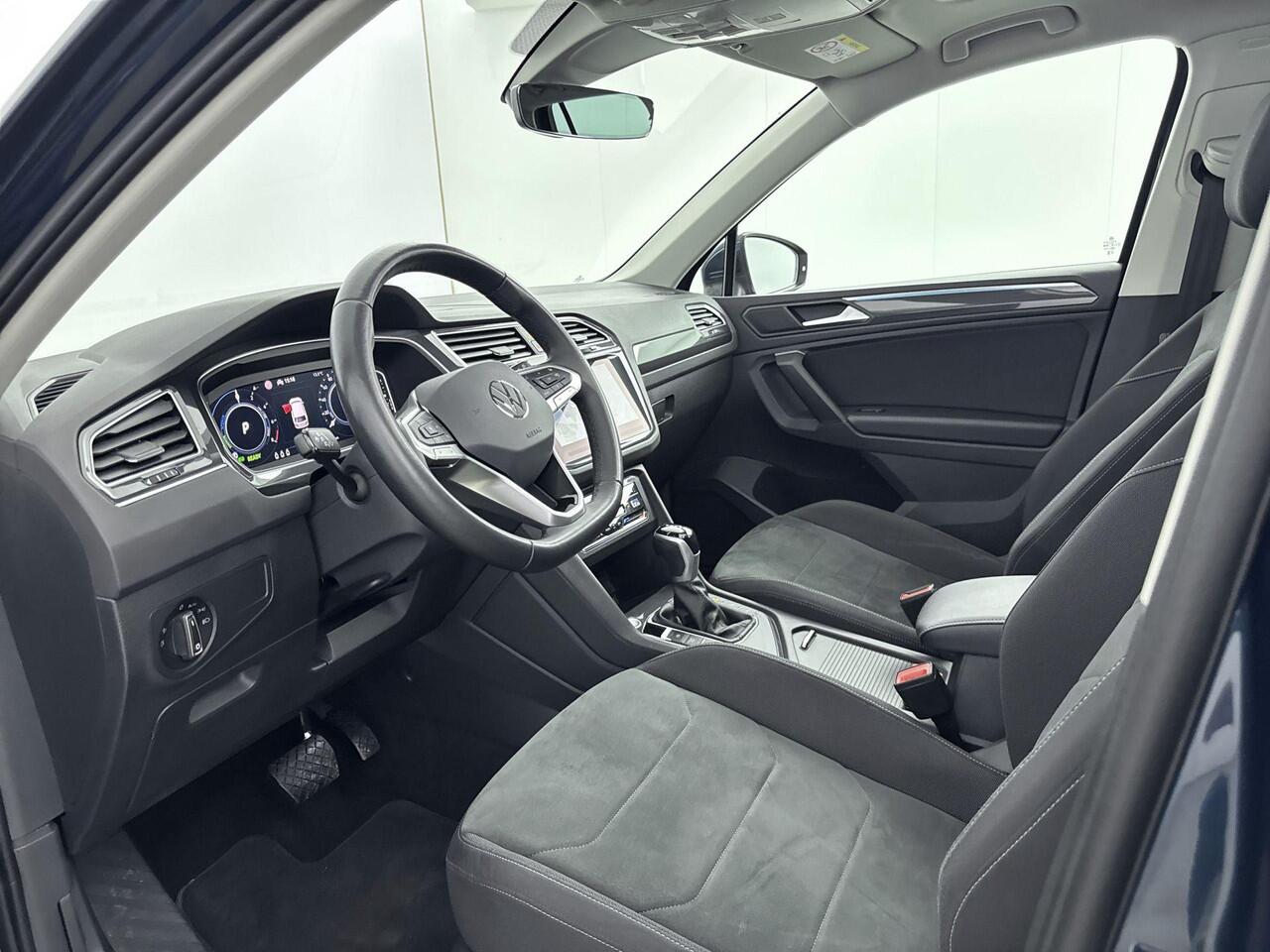 Volkswagen TIGUAN 1.4 TSI eHybrid Elegance 245PK | Schuif-/Kanteldak | Virtual Cockpit | Navigatie | Achteruitrijcamera | Stoel- en Stuurverwarming | Elektrische Achterklep