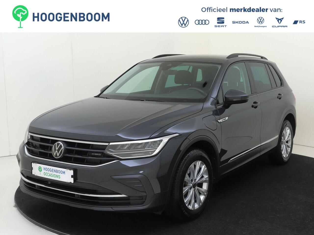 Volkswagen TIGUAN 1.4 TSI eHybrid Life | Achteruitrijcamera | Adaptieve cruise control | 3-zone airco | Dodehoek detectie | Keyless | CarPlay | Navigatie | Digital cockpit |