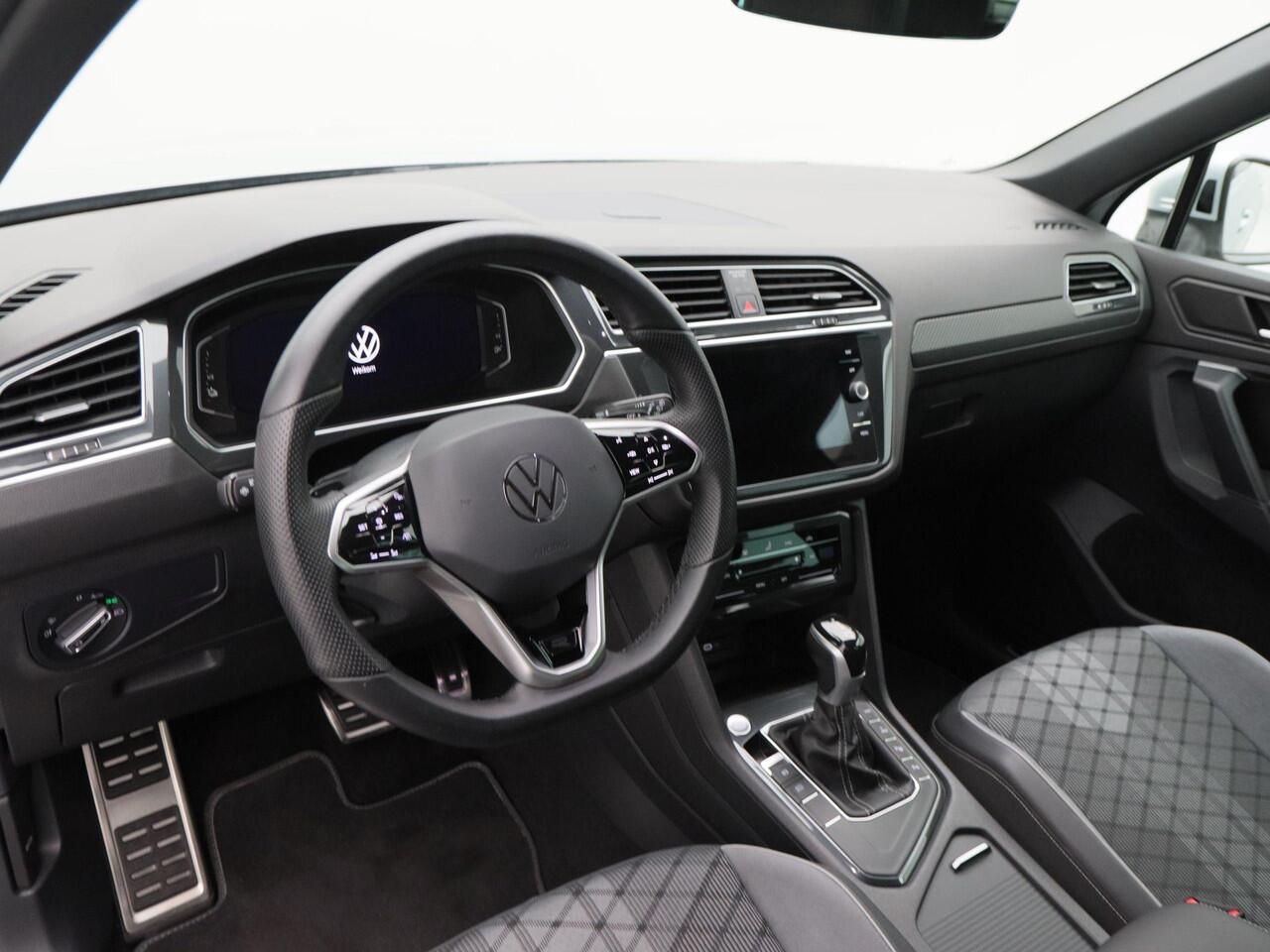 Volkswagen TIGUAN 1.4 TSi 245 Pk eHybrid Automaat R-Line Business+ | Full LED | Adaptive Cruise | Keyless | Camera | 19 Inch | 28.624 Km!!