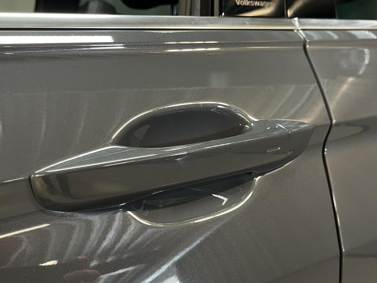 Volkswagen TIGUAN 1.4 TSI eHybrid R-Line Business+ 19"/Panoramadak/Leder + memory/360 camera/Elektrische klep/Dodehoek/Stuur + stoelverwarming