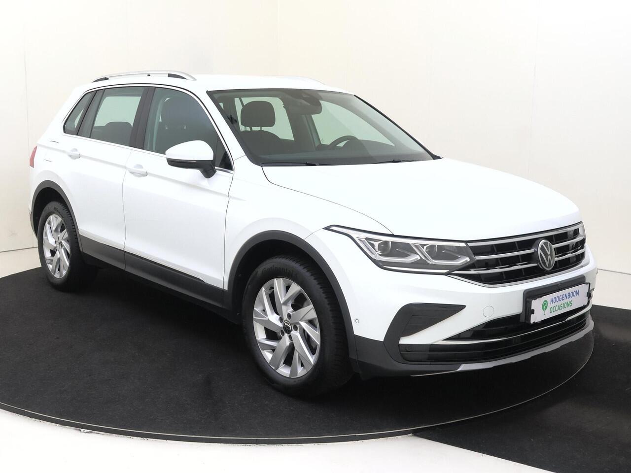 Volkswagen TIGUAN 1.4 TSI eHybrid Elegance | SoH 100% | 360 camera | Head-up display | Adaptieve cruise control | 3 zone airco | LED matrix verlichting | Dodehoek detectie | Keyless | CarPlay |