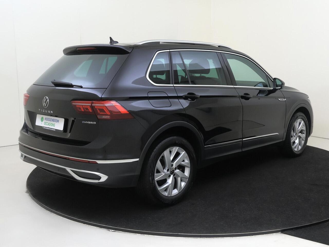 Volkswagen TIGUAN 1.4 TSI eHybrid Elegance | SoH 100% | Panoramadak | Trekhaak | 360 camera | 3-zone airco | Adaptieve cruise control | Keyless | Dodehoek detectie |