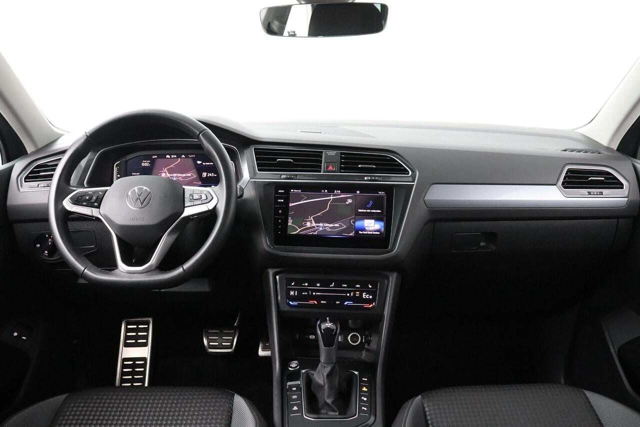 Volkswagen TIGUAN 1.4 TSI 245pk DSG eHybrid Active | Trekhaak 1800kg. | Virtual Cockpit | Camera | Stoelverwarming |