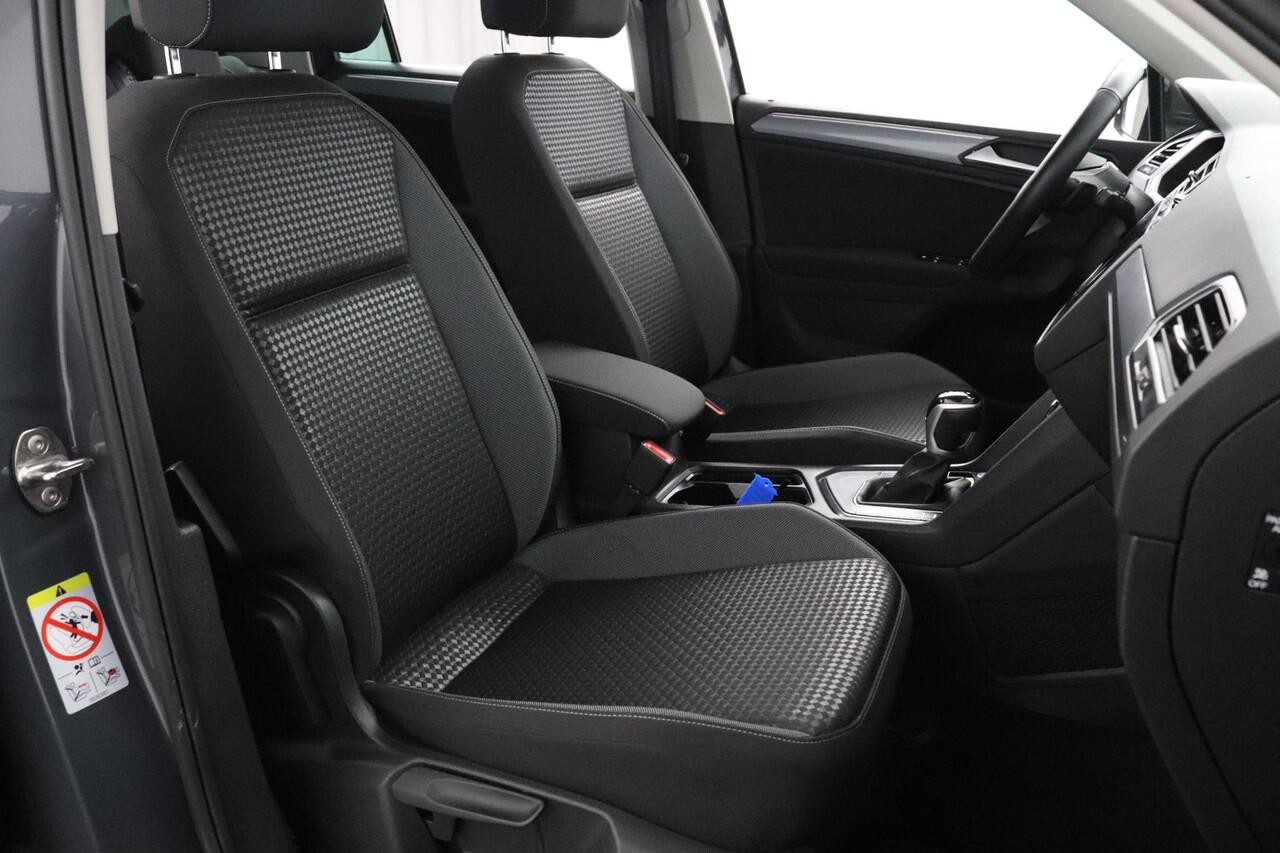 Volkswagen TIGUAN 1.4 TSI 245pk DSG eHybrid Active | Trekhaak 1800kg. | Virtual Cockpit | Camera | Stoelverwarming |