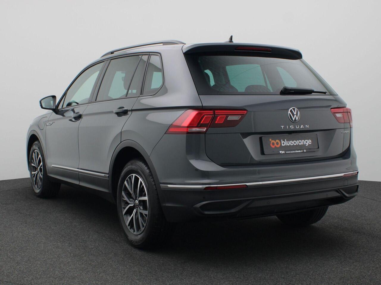 Volkswagen TIGUAN 1.4 TSI eHybrid Life Business 245PK DSG elek. bedienbare achterklep, achteruitrijcamera, keyless, full led, adaptive cruise, lane assist, navigatie, 17" lichtmetaal