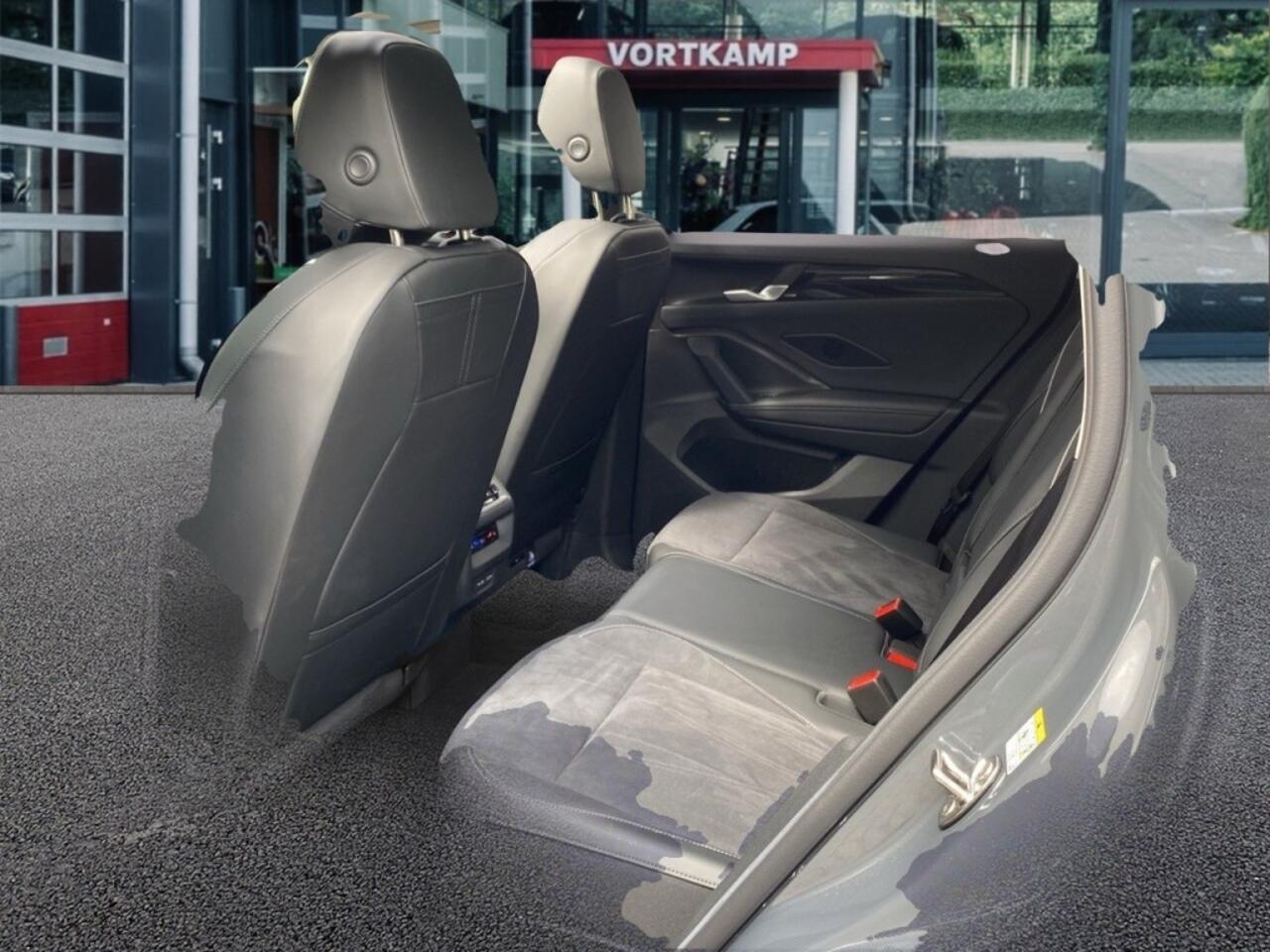 Volkswagen TIGUAN 1.5 TSI EHYBRID ELEGANCE PANO-DAK/360-CAMERA/TREKHAAK/NAVI/CARPLAY/ACC/