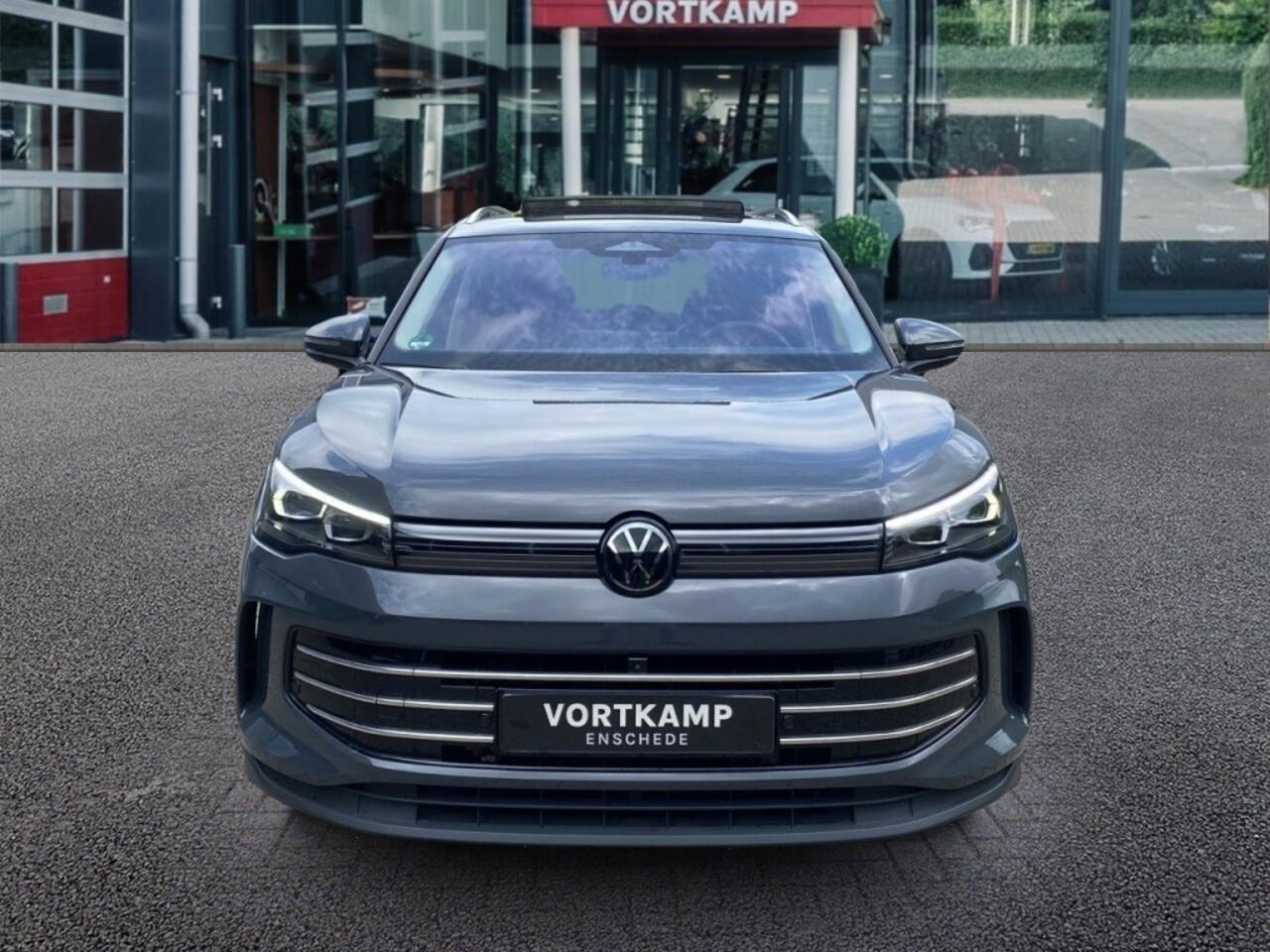 Volkswagen TIGUAN 1.5 TSI EHYBRID ELEGANCE PANO-DAK/360-CAMERA/TREKHAAK/NAVI/CARPLAY/ACC/