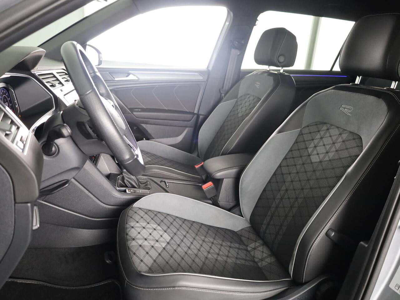 Volkswagen TIGUAN Allspace 1.5 TSI R-Line Business 150PK DSG | Verlengde garantie | Navigatie | Matrix LED koplampen | Elektrische achterklep |