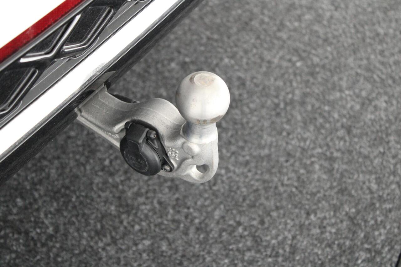 Volkswagen TIGUAN 1.5 eTSI 150pk R-Line Business Trekhaak Leder 360Camera Memory Stoelverwarming+Koeling