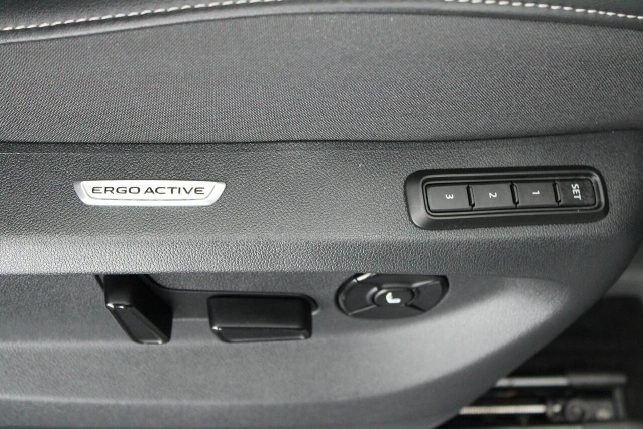 Volkswagen TIGUAN 1.5 eTSI 150pk R-Line Business Trekhaak Leder 360Camera Memory Stoelverwarming+Koeling