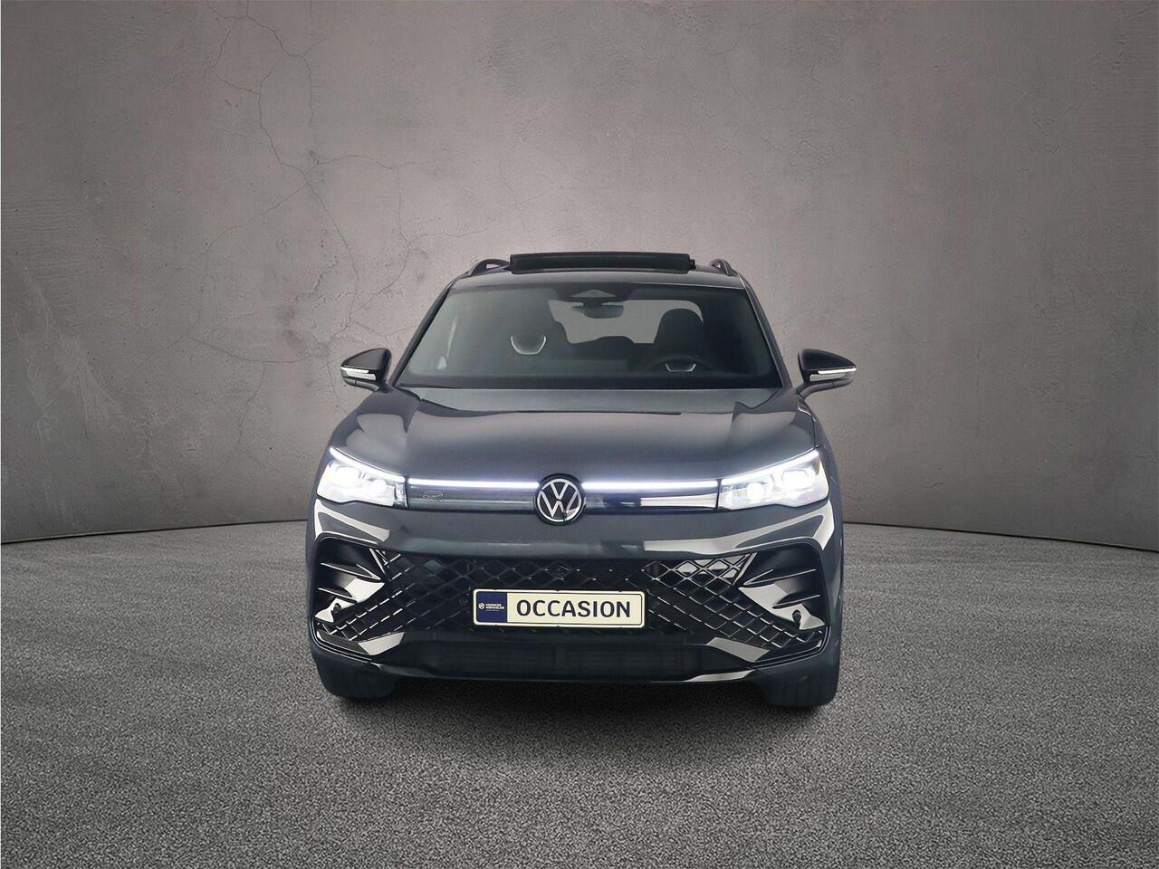 Volkswagen TIGUAN R-Line Edition 1.5 eTSI 150pk DSG Automaat Trekhaak, Adaptive cruise control, 360 camera, Elektrische achterklep, Achteruitrijcamera