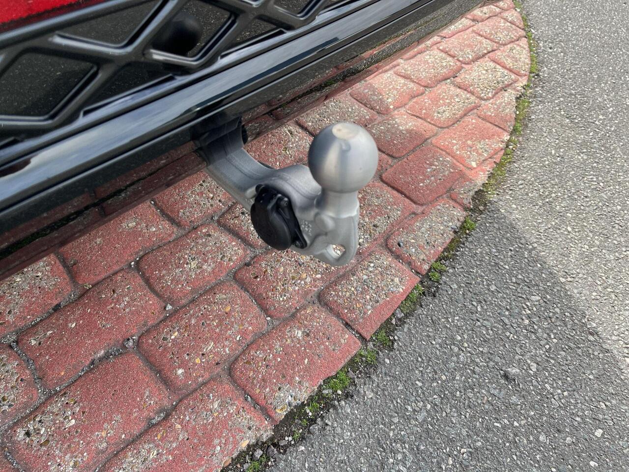 Volkswagen TIGUAN 1.5 TSI 110kW DSG R-Line | 150Pk | Leder | Pano dak | HUD | Trekhaak | ERGO Active | Verwarmde/gekoelde Sportstoelen