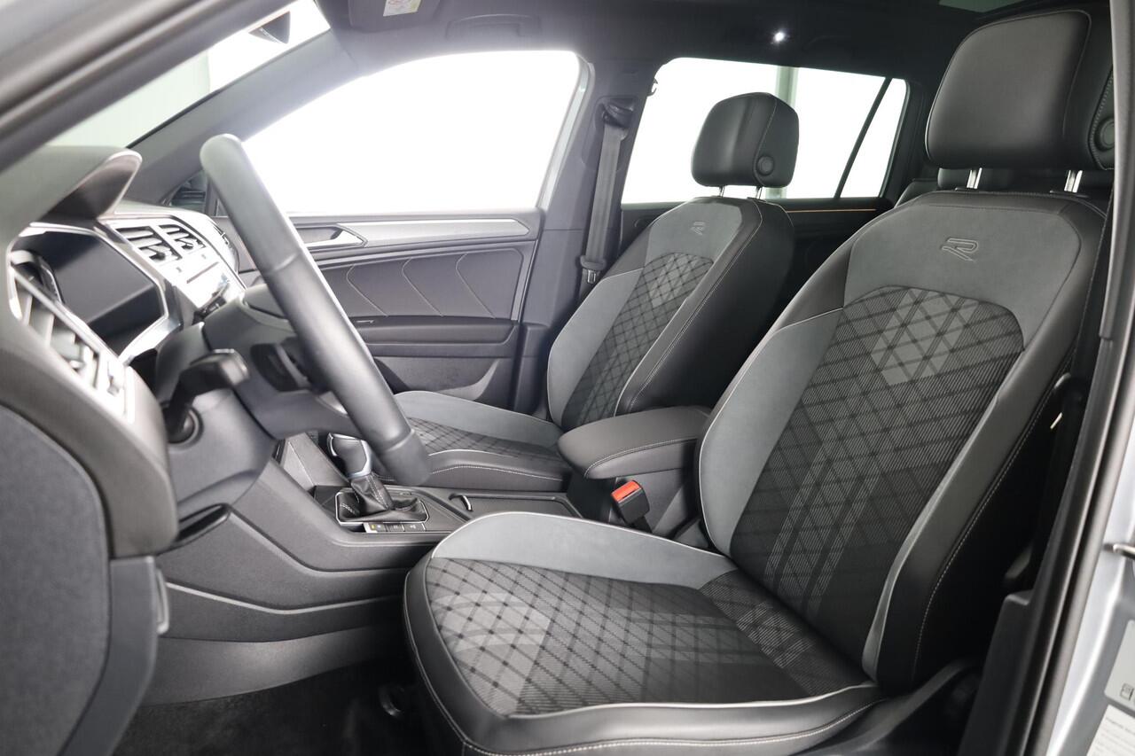 Volkswagen TIGUAN Allspace 1.5 TSI R-Line Business 7p. 150 pk DSG | Verlengde garantie | Navigatie | Panoramadak | Adaptieve cruise control | Stoelverwarming | Matrix LED koplampen |