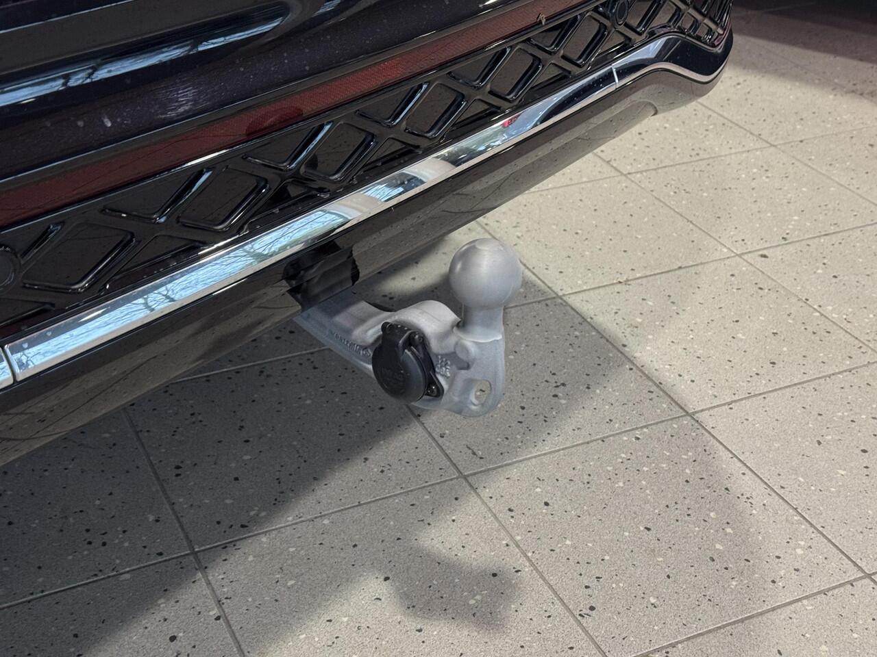 Volkswagen TIGUAN 1.5 eTSI 150pk DSG R-Line (Trekhaak,Camera,Keyless,Navi,IQ)