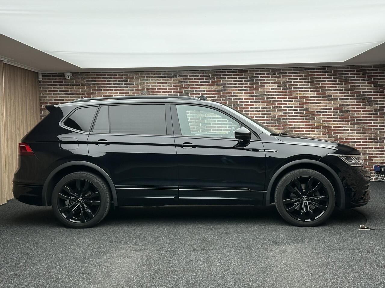 Volkswagen TIGUAN 2.0 TSI 4Motion R Line Allspace Panorama IQ Headup Trekhaak 7P