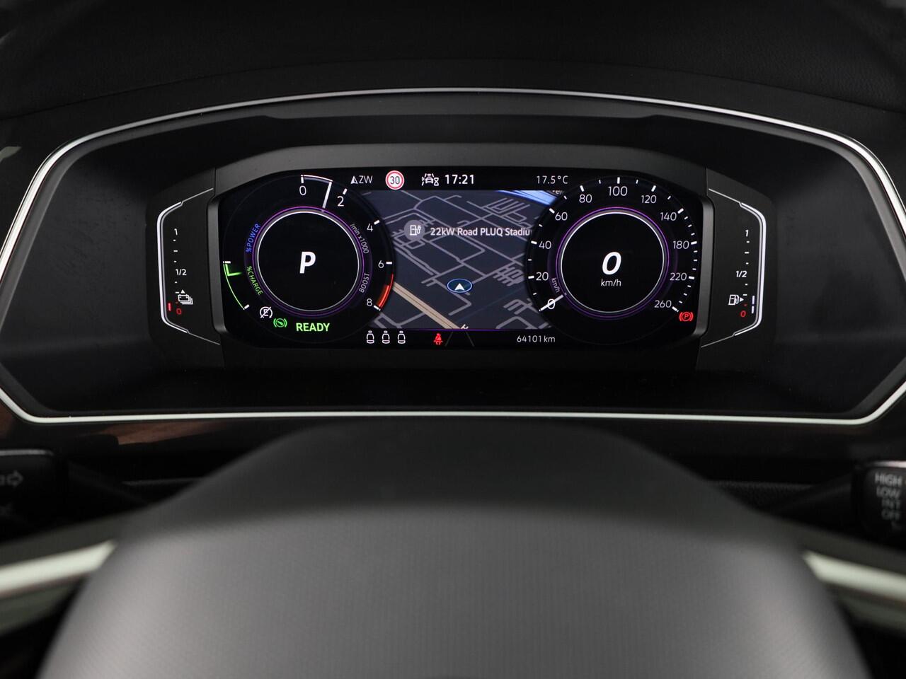 Volkswagen TIGUAN 1.4 TSI eHybrid R-Line Business 245PK PHEV | 360 graden camera | Stoel- en stuurverwarming | Multimedia Plus | Assistentie pakket