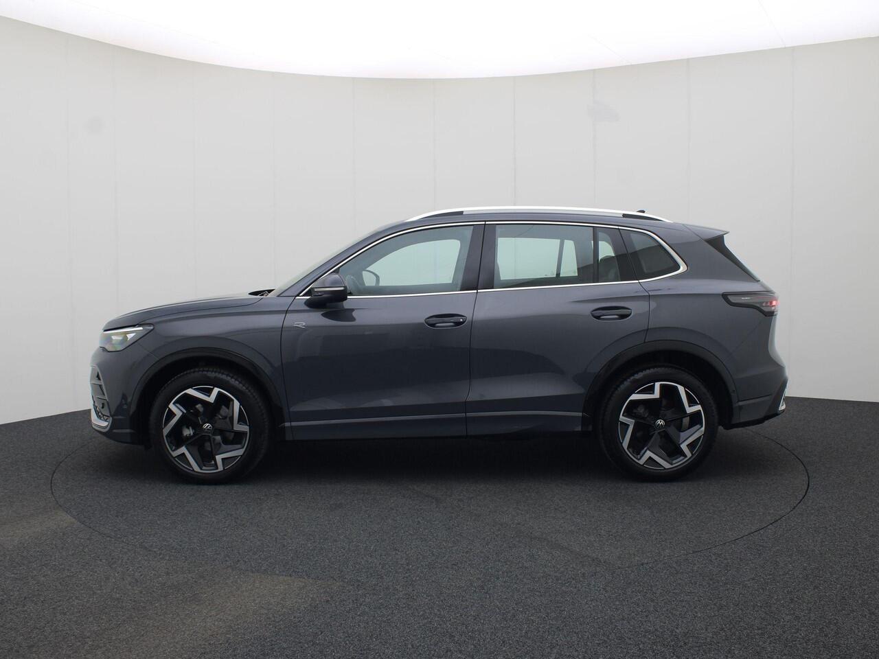 Volkswagen TIGUAN 1.5eTSI/150PK DSG R-Line Edition · 360 Camera · Keyless · IQ.Light · Head-up display · Apple/Android Car Play · Garantie t/m 11-09-2026