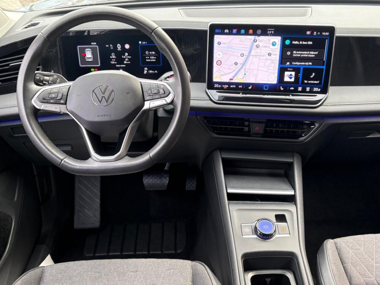 Volkswagen TIGUAN 1.5eTSI 150PK AUTOMAAT LIFE EDITION NW-MODEL LED NAVI CAMERA CARPLAY PDC