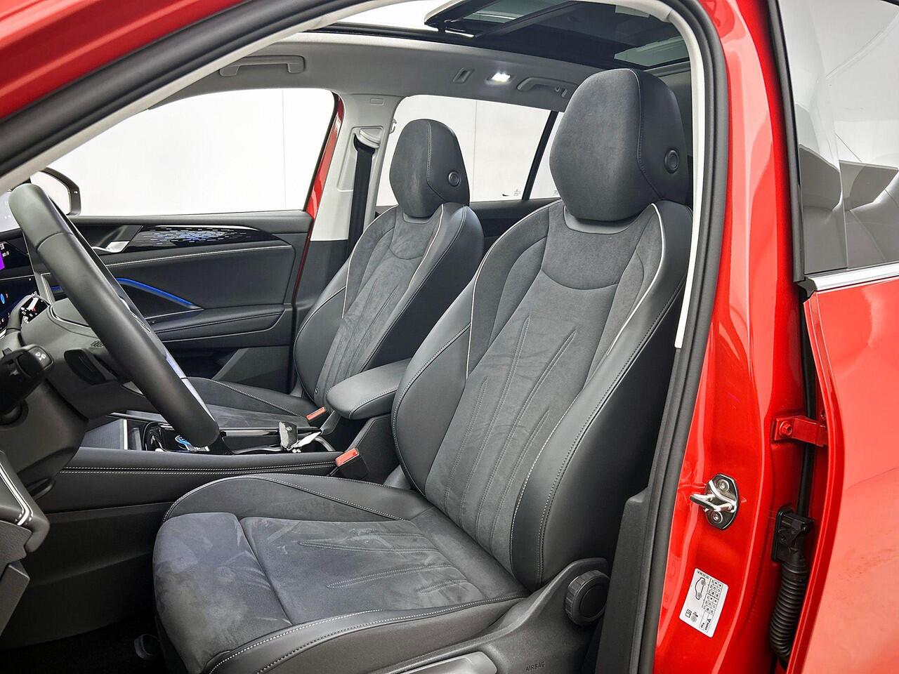 Volkswagen TIGUAN 1.5 eTSI PHEV Life Edition PANO | IQ-LIGHT | TREKHAAK | 360-CAMERA | SFEERVERLICHTING | AD-CRUISE