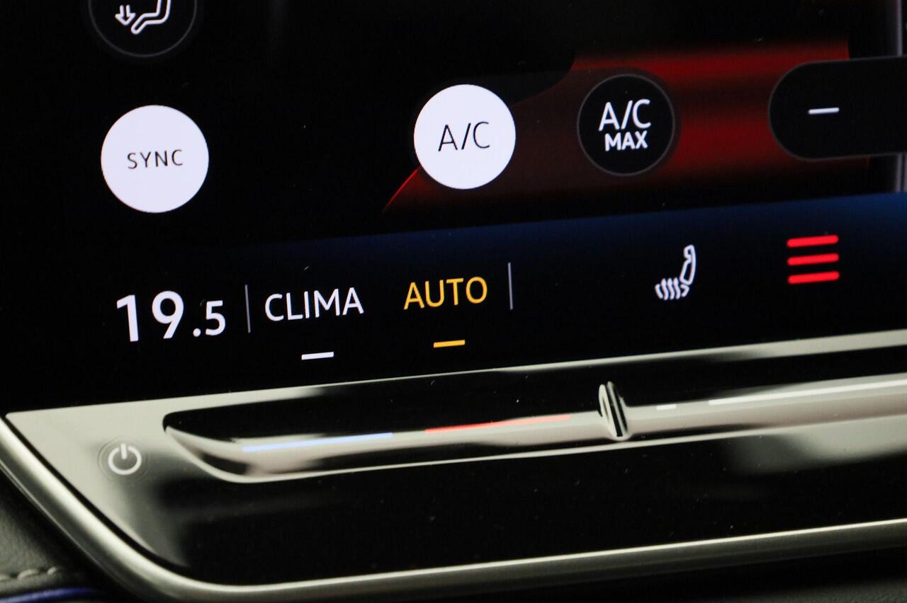 Volkswagen TIGUAN 1.5eTSI/150PK R-Line Black Style Edition · Panoramadak · 360°Camera + Parkeersensoren · Trekhaak · Garantie t/m 04-11-2026