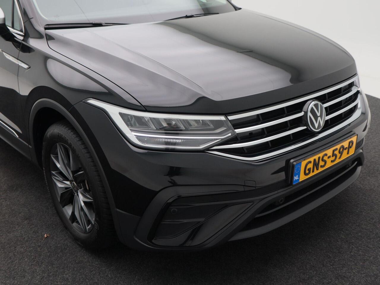 Volkswagen TIGUAN Allspace 1.5 TSi 150 Pk Automaat Move 7p. | Trekhaak | Panorama Dak | Adaptive Cruise | Camera | Stoelverwarming| 18 Inch | 34.080 Km !!
