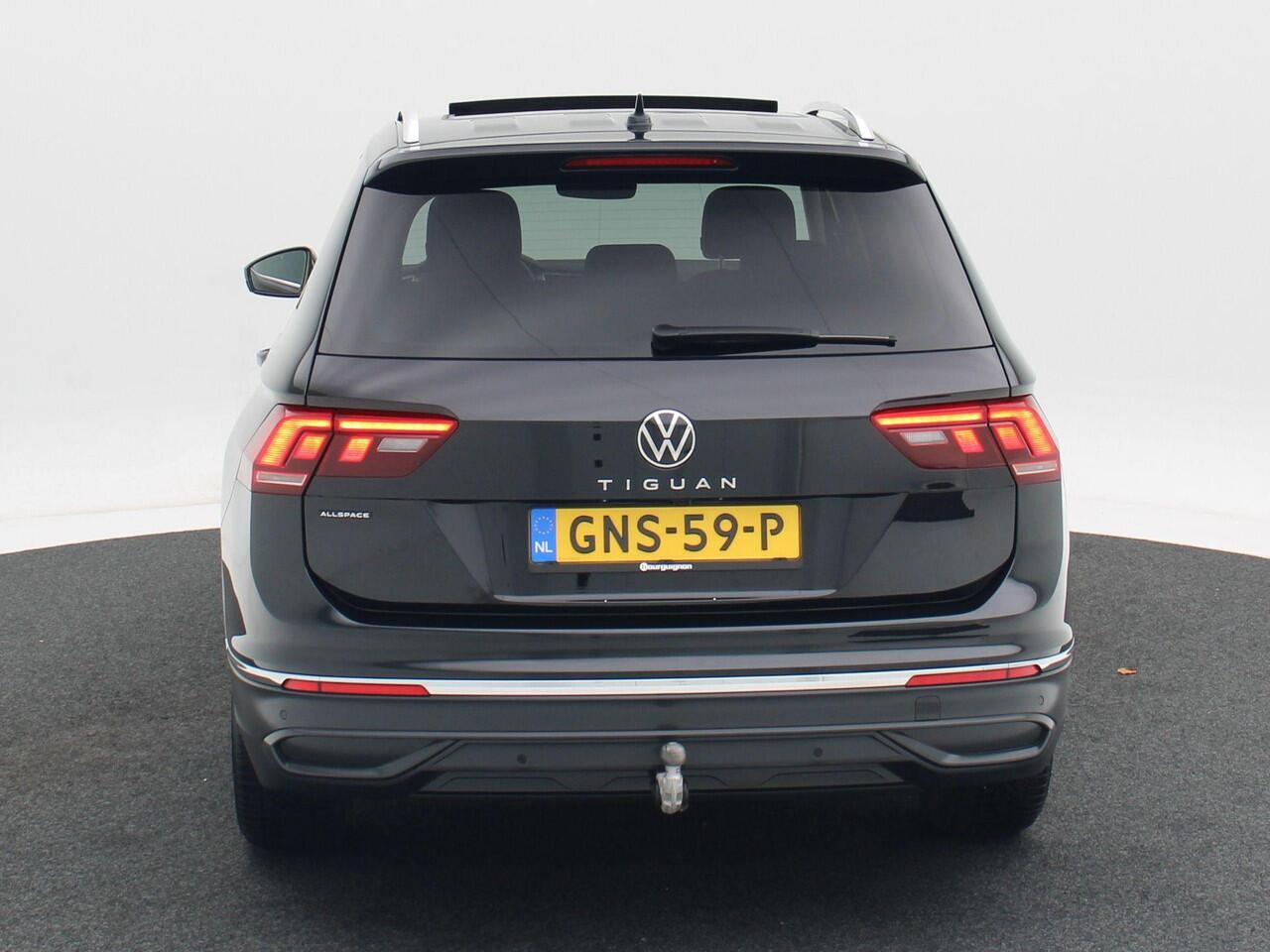 Volkswagen TIGUAN Allspace 1.5 TSi 150 Pk Automaat Move 7p. | Trekhaak | Panorama Dak | Adaptive Cruise | Camera | Stoelverwarming| 18 Inch | 34.080 Km !!