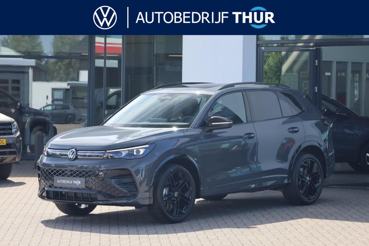 Volkswagen TIGUAN 1.5 eHybrid R-Line Edition 272PK / 200kW LED Matrix IQ.Light, rondomzichtcamera, elektr. bedienbaar panoramadak, voorstoelen met massagefunctie, Apple Carplay & Android Auto, achteruitrijcamera, elektr. uitklapbare trekhaak incl. Trailer Assist, full map 