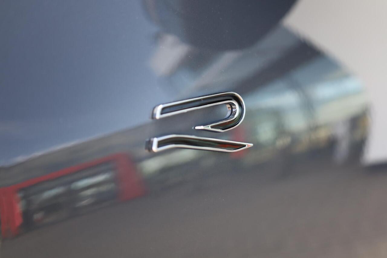 Volkswagen TIGUAN 1.5 eHybrid R-Line Edition 272PK / 200kW LED Matrix IQ.Light, rondomzichtcamera, elektr. bedienbaar panoramadak, voorstoelen met massagefunctie, Apple Carplay & Android Auto, achteruitrijcamera, elektr. uitklapbare trekhaak incl. Trailer Assist, full map 