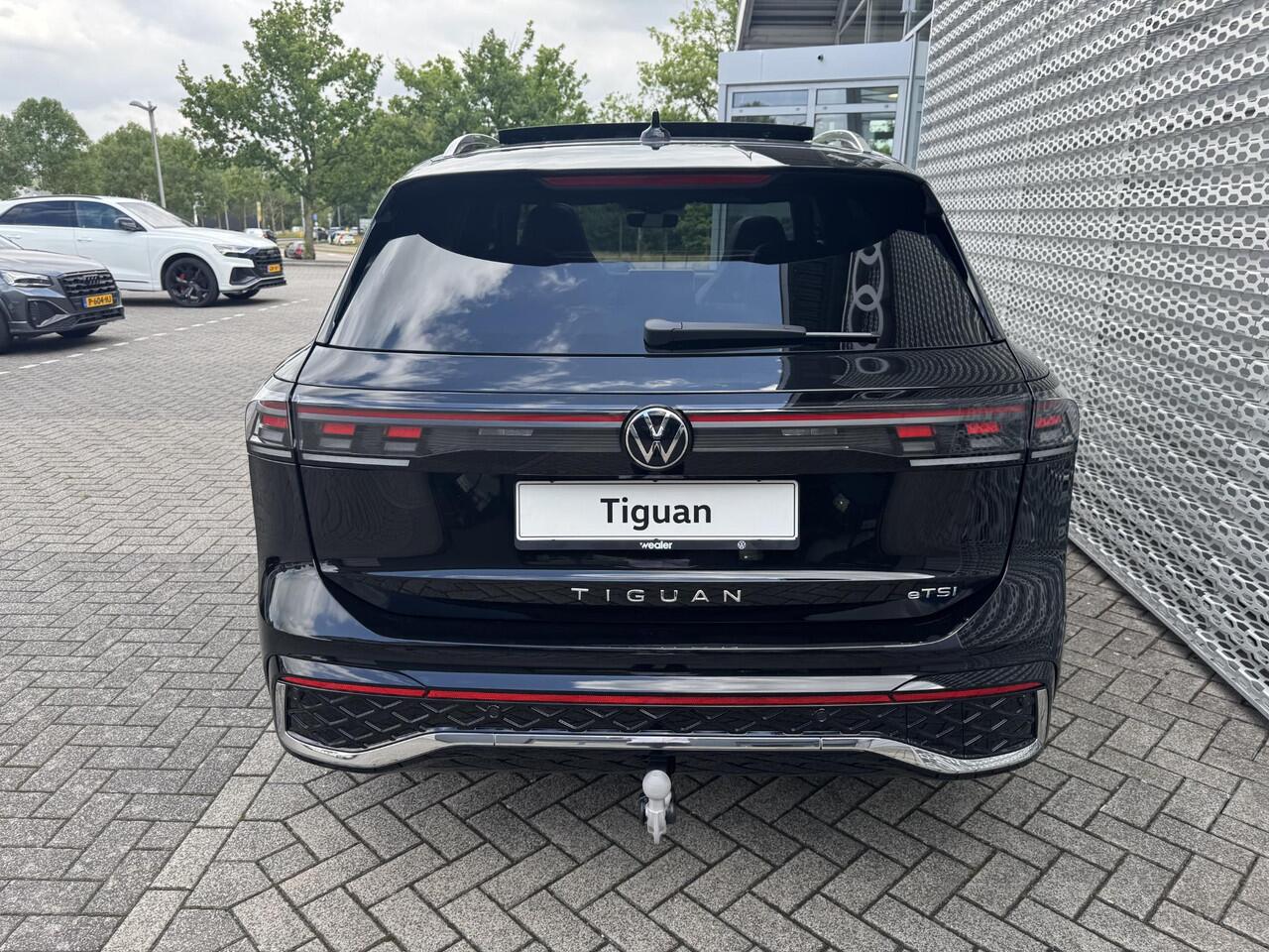 Volkswagen TIGUAN R-Line-Edition 1.5 110 kW / 150 pk eTSI 7 versn. DSG | Trekhaak met wegklapbare kogel |