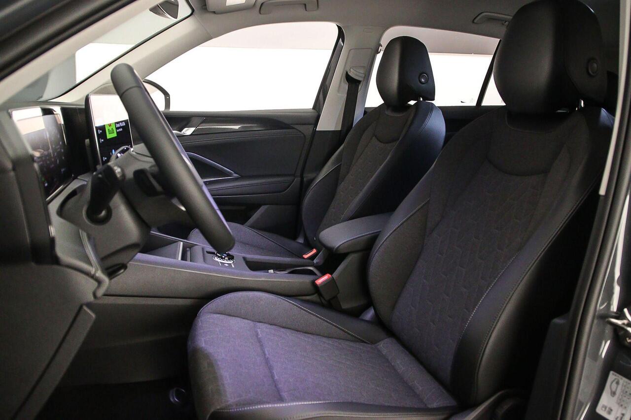 Volkswagen TIGUAN Life Edition 1.5 TSI eHybrid 204pk DSG Automaat Trekhaak, 360 camera, Adaptive cruise control, LED matrix koplampen, Elektrische achterklep