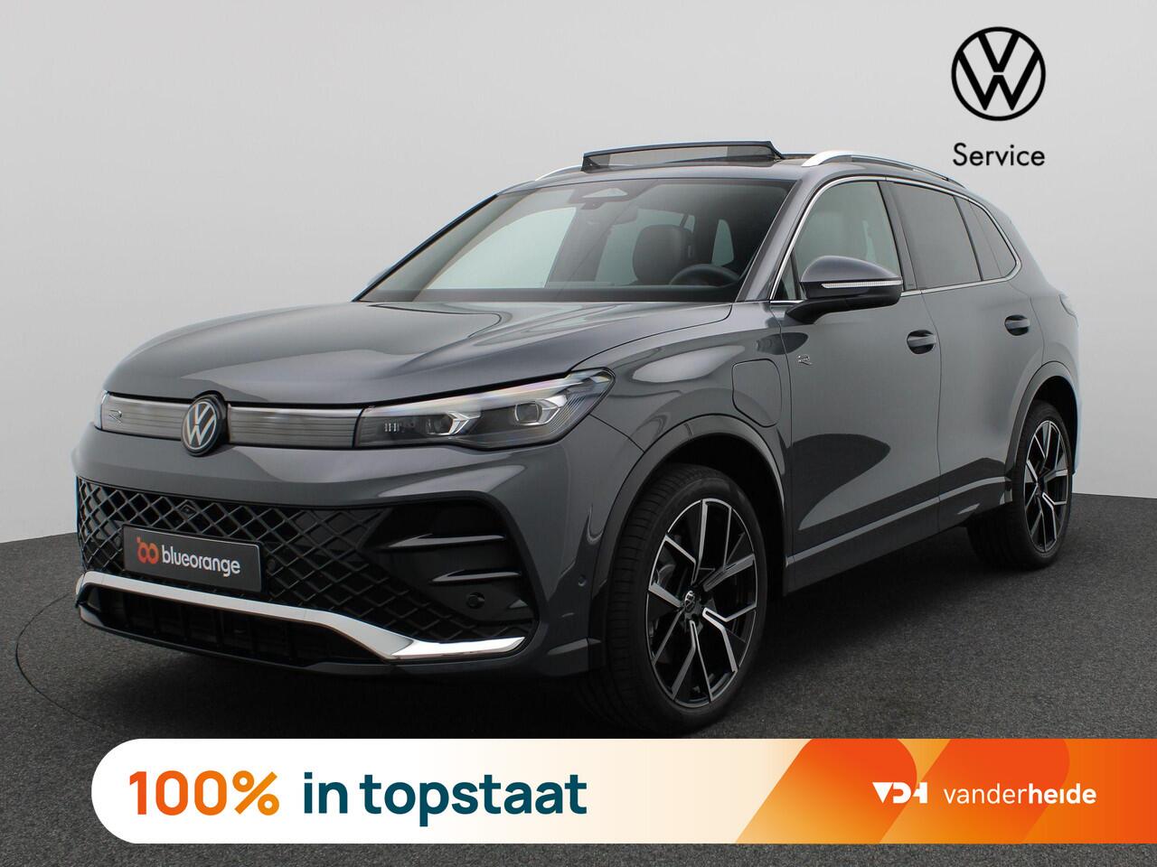 Volkswagen TIGUAN 1.5 eHybrid R-Line Edition 272PK DSG Pano-Schuifdak, Lederen Bekleding, Head-Up Display, 360gr. Camera, Stoelverwarming & Koeling, Matrix-LED Verlichting, Trekhaak, 20" LM Velgen, Adaptieve Cruise Controle,