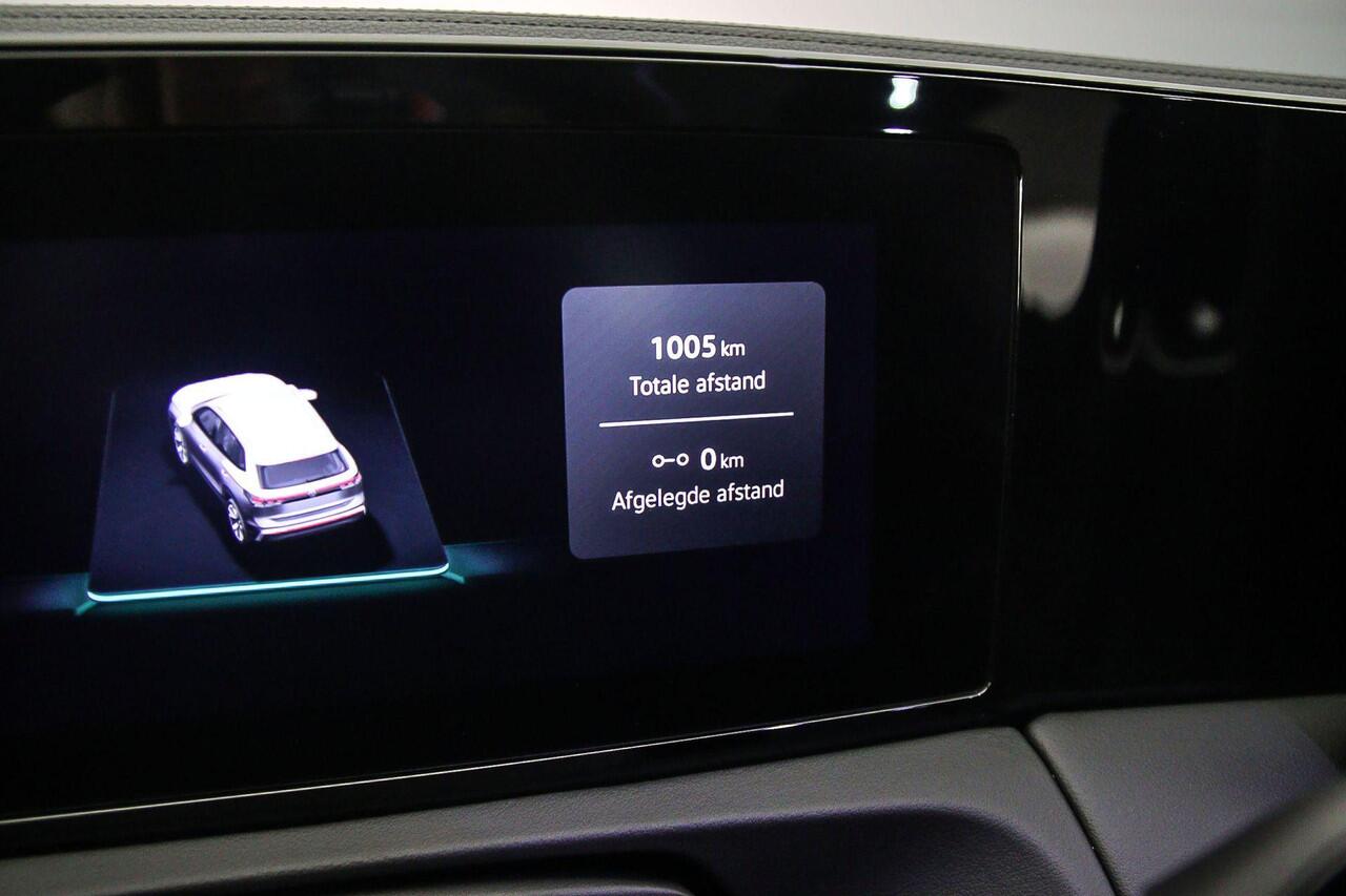 Volkswagen TIGUAN 1.5 eHybrid R-Line Edition 272pk DSG Automaat, Panoramadak, Trekhaak, Stoelverwarming, Black style, Adaptive cruise control, Elektrische achterklep, Led matrix