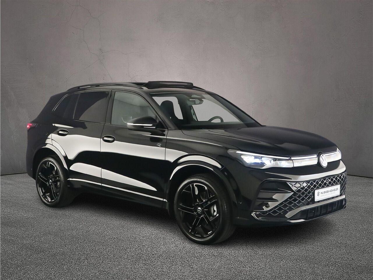 Volkswagen TIGUAN R-Line Edition 1.5 TSI eHybrid 272pk DSG Automaat Trekhaak, Adaptive cruise control, Black Style, Panoramadak, 360 camera