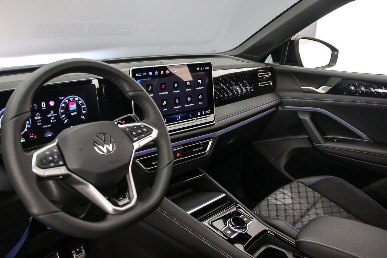 Volkswagen TIGUAN R-Line Edition 1.5 TSI eHybrid 272pk DSG Automaat Trekhaak, Adaptive cruise control, Black Style, Panoramadak, 360 camera