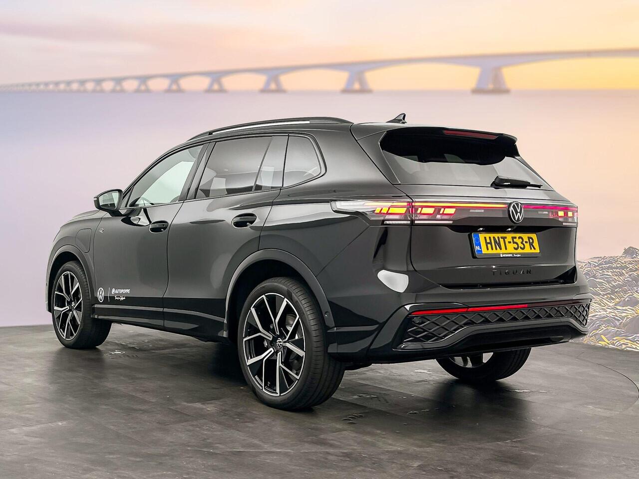 Volkswagen TIGUAN 1.5 eHybrid R-Line Edition Black Style DSG6 272pk