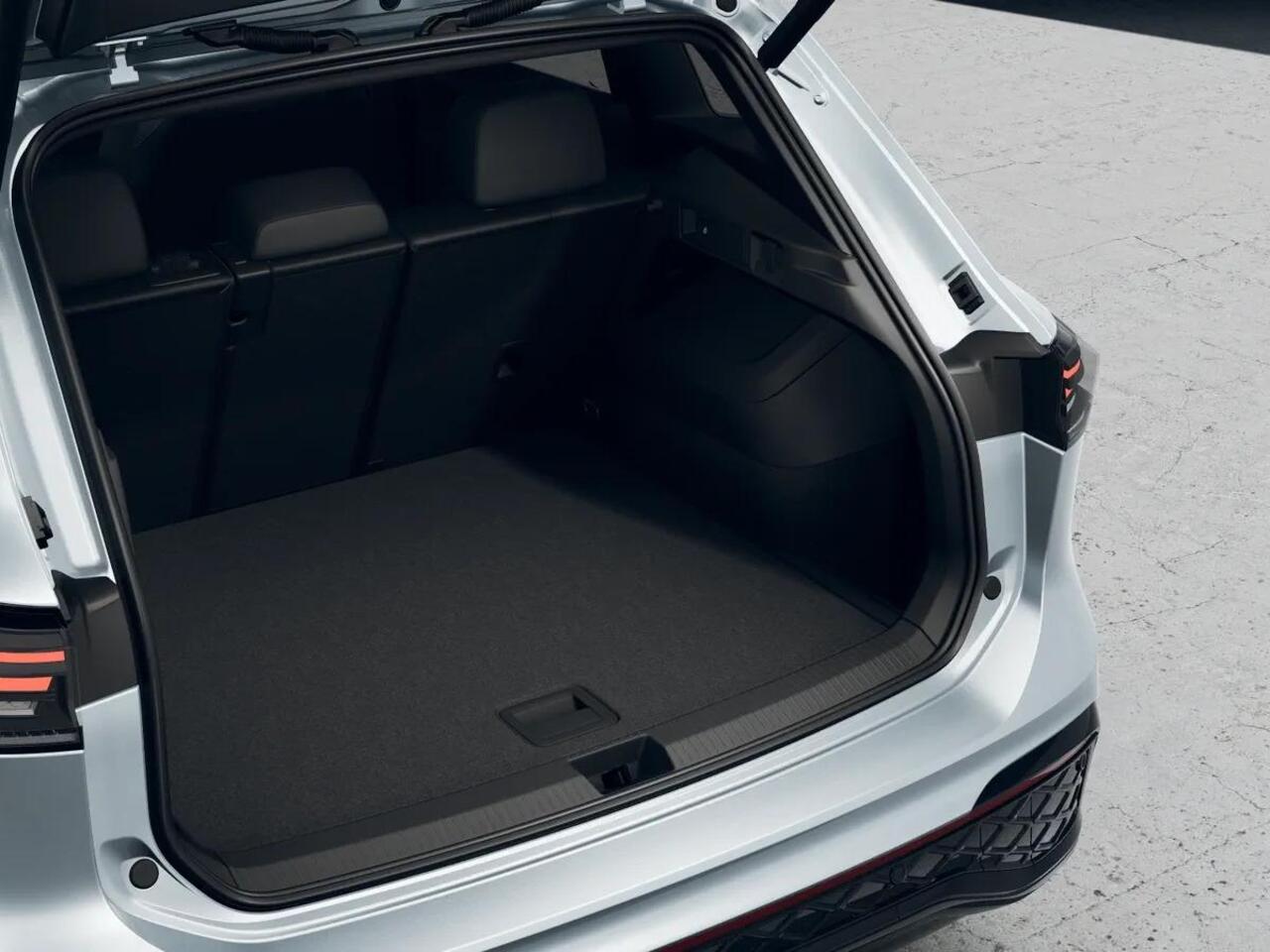 Volkswagen TIGUAN R-Line-Edition 1.5 eHybrid 150 kW / 204 pk SUV 6 v